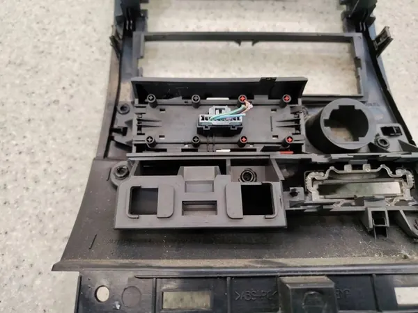 Dashboard Frame Noodknop Renault Megane II image 4