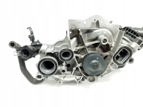 Vattenpump Termostat Volvo XC40 1.5 Turbo image 6