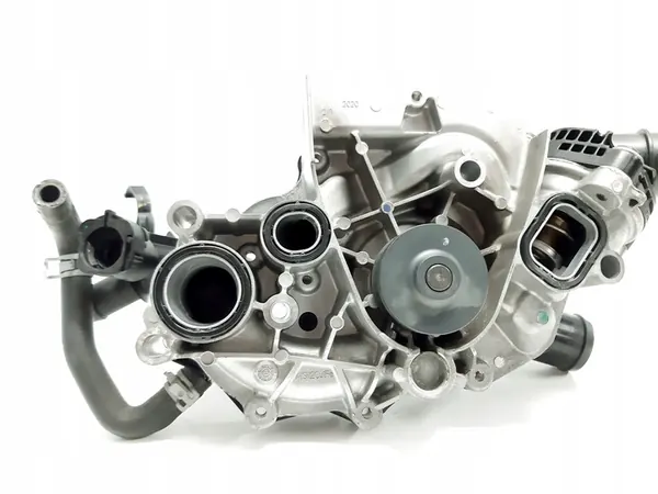 Vattenpump Termostat Volvo XC40 1.5 Turbo image 7