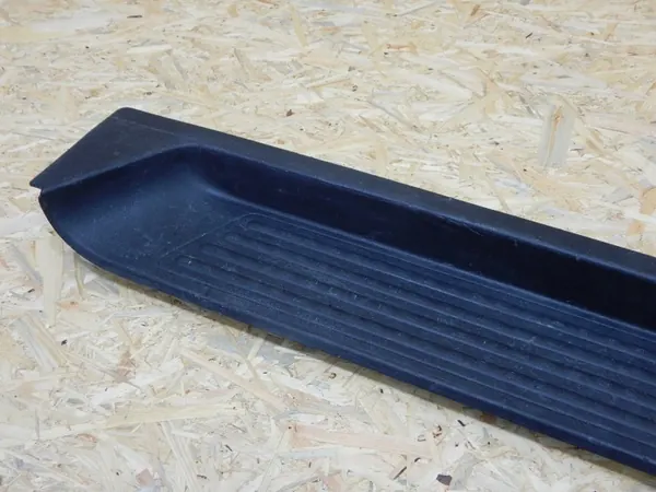 VW T5 skjutdörrsteg OEM 7H0863725A höger bak image 5