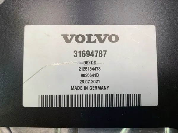 Calefactor Webasto Volvo OEM 31694787 - Usado image 7