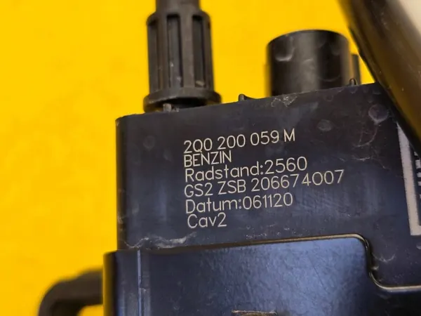 Conducto de Combustible Audi A1 82A 1.0 TFSI OEM 2Q0200059M image 5