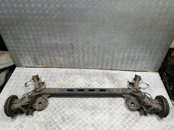 Suzuki Swift MK8 taka-akseli OEM MIP16534 image 2