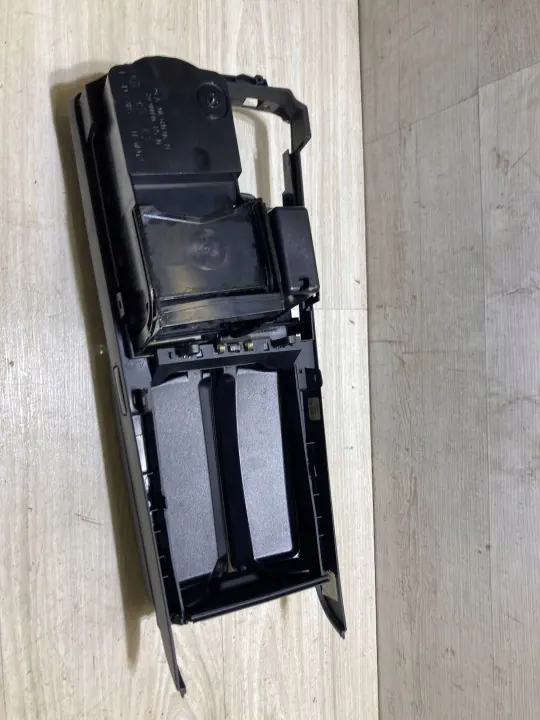 Armlehne OEM A2046800639 für Mercedes-Benz E W212 image 3
