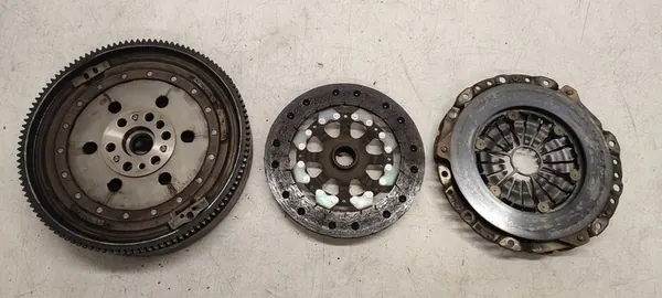 BMW Kaksimassaväkä image 9