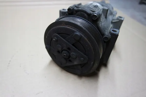 Compressore aria condizionata Ford Focus Volvo S40 V50 2008 image 4