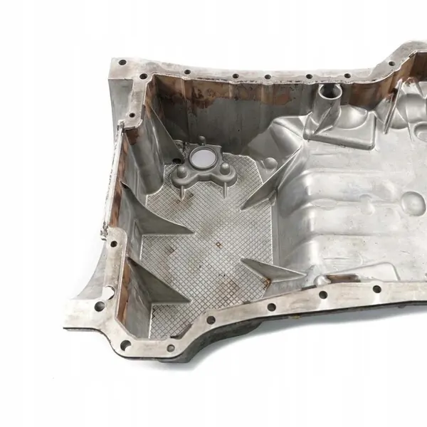 Mercedes-Benz W203 W211 M271 Oljetank A2710141002 image 10