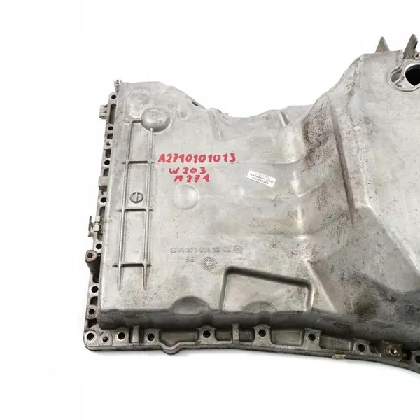 Mercedes-Benz W203 W211 M271 Oljetank A2710141002 image 4