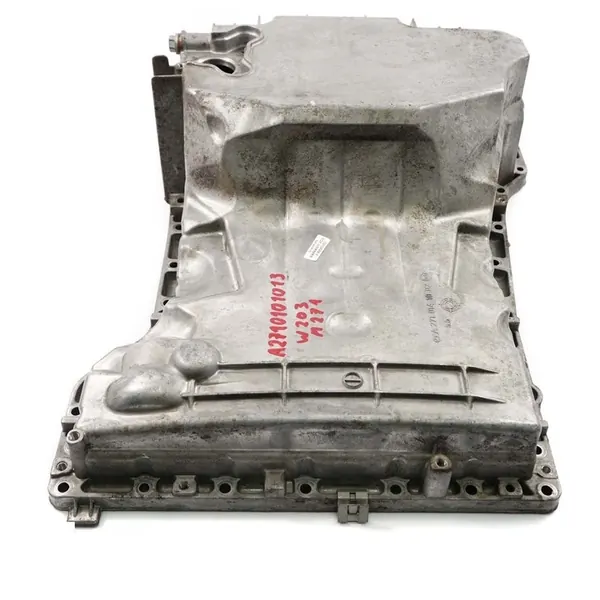 Mercedes-Benz W203 W211 M271 Oljetank A2710141002 image 8