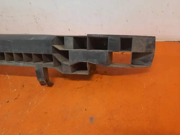 Takapuskurin Palkki Renault Laguna III Kombi image 3