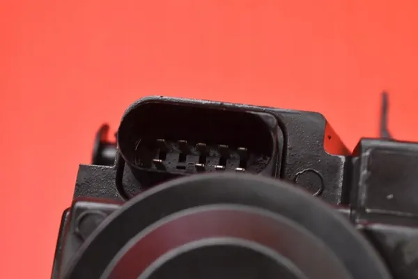 Farol Direito VW Golf 6 08-15 5K1941006M image 10