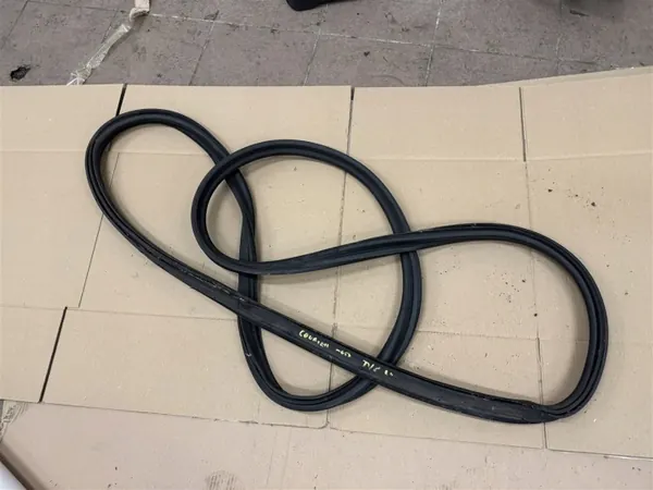 OEM USZCZELKA Dörrtätning för Ford Courier MK3 image 3