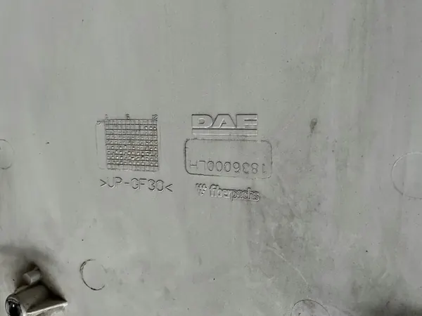 Aileron gauche cabine DAF XF 106 OEM 1836000 - Occasion image 3