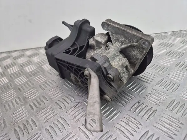Mercedes servopump OEM A0064661501 - Begagnad image 3