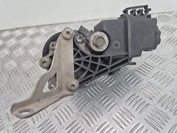 Mercedes servopump OEM A0064661501 - Begagnad image 5