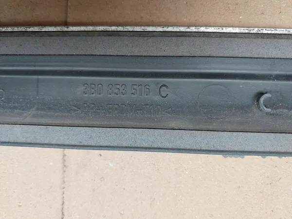 Right Front Door Trim Chrome VW Passat B5 image 7