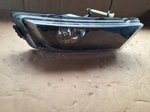 Farol Halógeno Direito Skoda Octavia III Kombi image 5