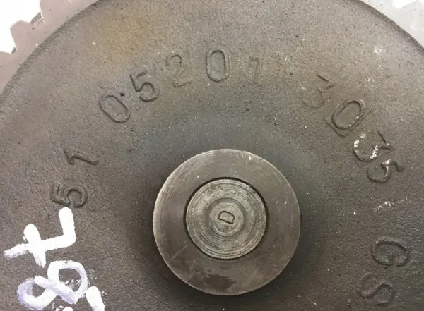 MAN Motoroljepump OEM 51.05201-3035 Begagnad image 4