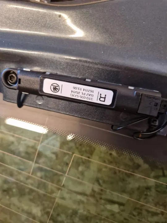Luna trasera Skoda Superb B6 OEM JOT10819 Usada image 7