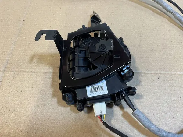 BMW 4 F36 Grand Coupe 428i Bagagelås Set 7269544 image 10