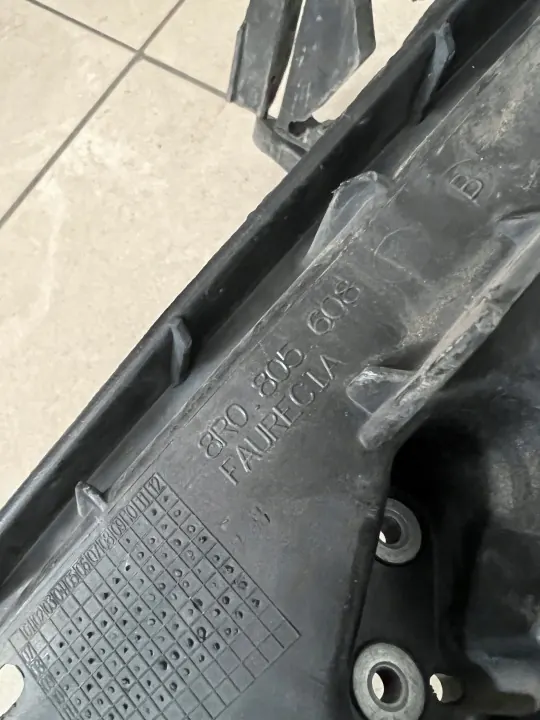 Audi Ajovalonkiinnike OEM 8R0805608B - Käytetty image 3