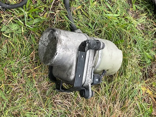 Bomba de direção assistida Volvo 4N513K514 DS image 3