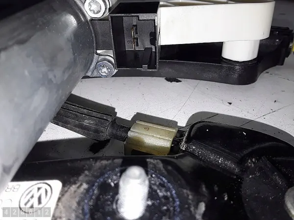 Raamregel VW Golf VII 2014 c22945100 5g4837461h image 9