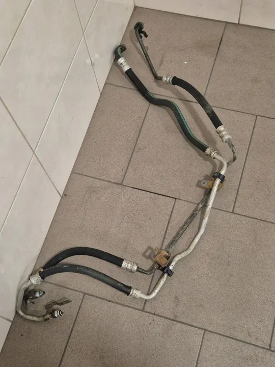 Dacia Duster 15-17 A/C Hose image 1