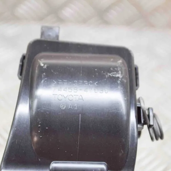 Polttoainesäiliön kansi OEM 7445847030 Toyota Prius image 8