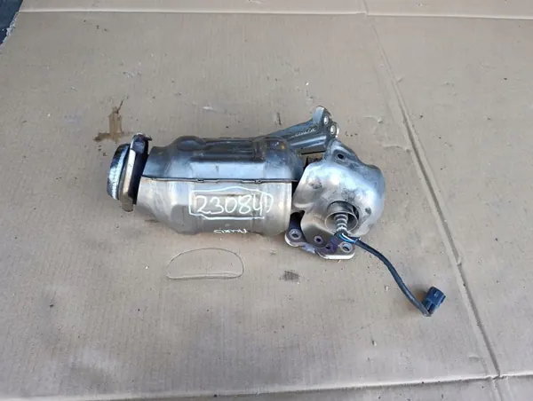 Toyota Auris II 1.2 Katalysator OEM 25051-47150 image 2