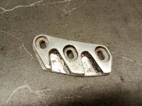 OEM 1237660276 Klappenbegrenzer rechts hinten Mercedes W123 image 2