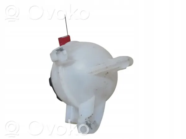 Cupra Formentor vätskebehållare OEM 5Q0121809A image 3