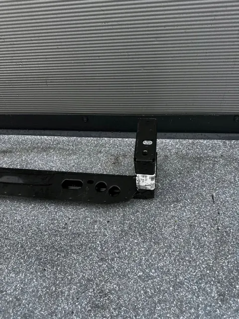 Suporte de radiador Ford OE DV41-S110L76AB image 2