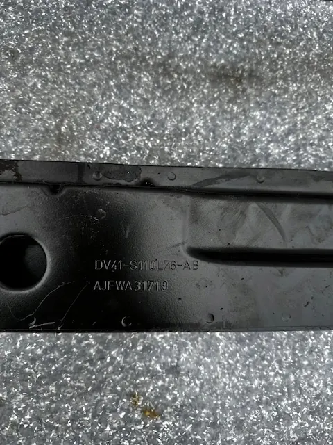 Suporte de radiador Ford OE DV41-S110L76AB image 4