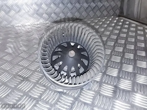 Peugeot 206 Lämmityspuhallin OEM 5576701 image 2