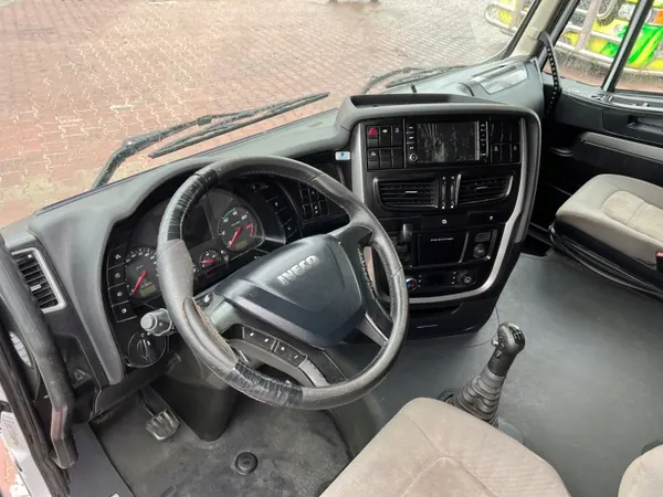 Paljas ohjaamokehys Iveco OE Stralis HI-WAY:lle image 10