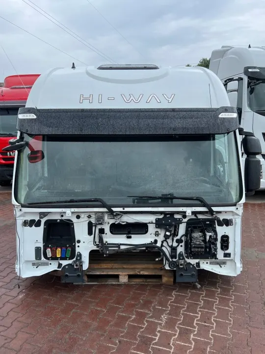 Paljas ohjaamokehys Iveco OE Stralis HI-WAY:lle image 3