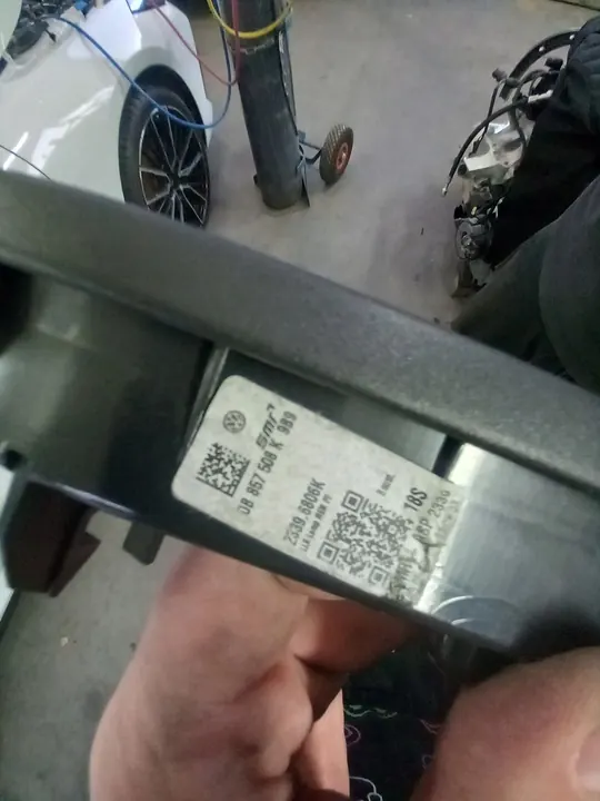 VW ID3 Oikea lämmitetty peiliinsert 5H0857522D image 3