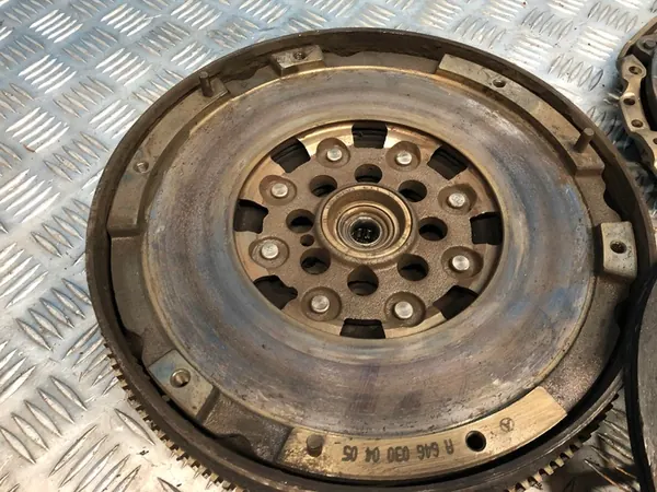 MERCEDES W203 SPORT COUPE 2.2 CDI KUPLUNGA A6460300405 image 4