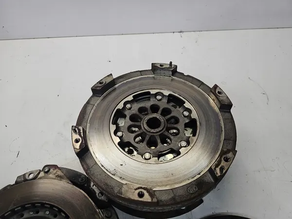 Volante bimassa Audi A4 B8 A5 3.0 TDI image 5