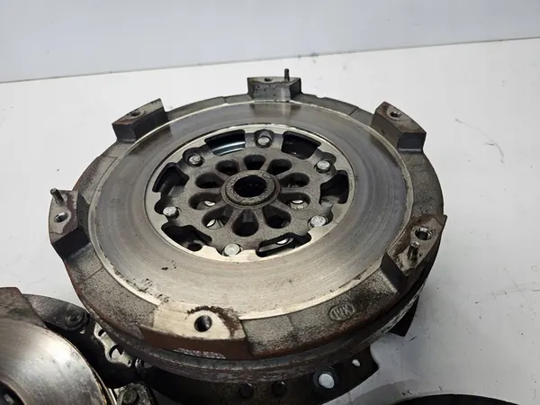 Volante bimassa Audi A4 B8 A5 3.0 TDI image 6