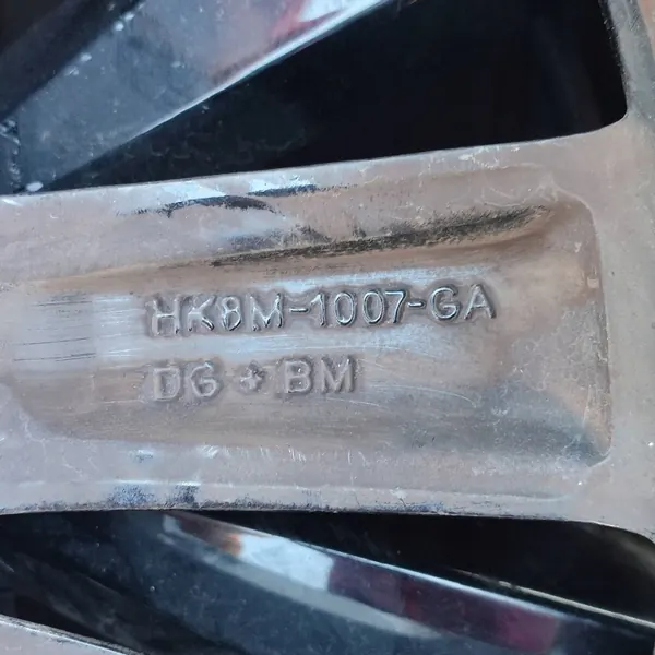 Jaguar F-Pace Vante OEM HK8M1007GA - Käytetty image 10
