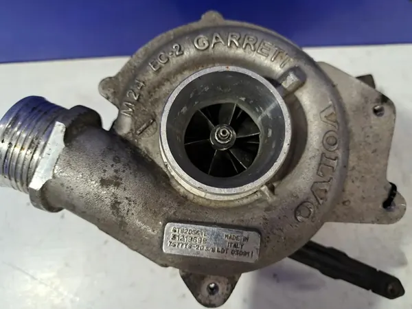 Turbine VOLVO XC90 I 2.4L diesel 2006 image 3