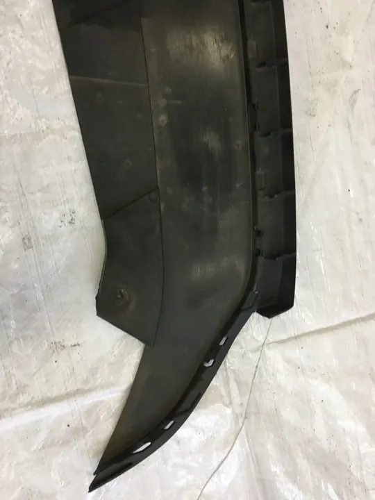 VOLKSWAGEN PASSAT B7 Etupuskuri Spoileri 3AA805903 image 4