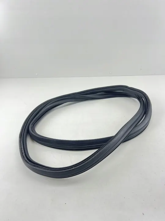 Porsche Cayman 987 voordeur afdichting OEM 99751161100 image 6