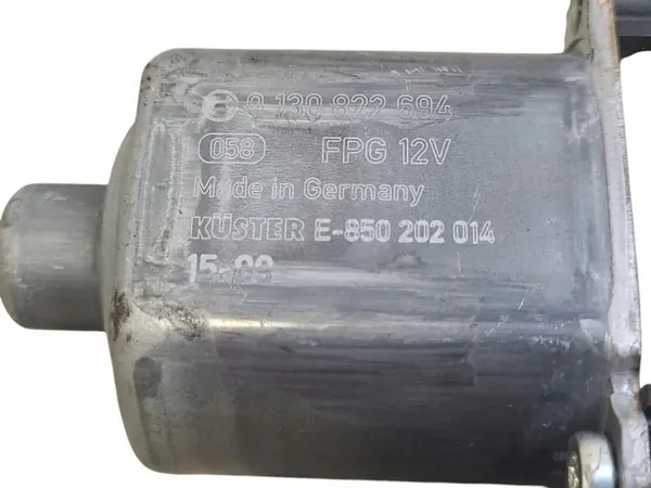 Fönsterhiss höger bakdörr VW OEM 0130822694 image 4