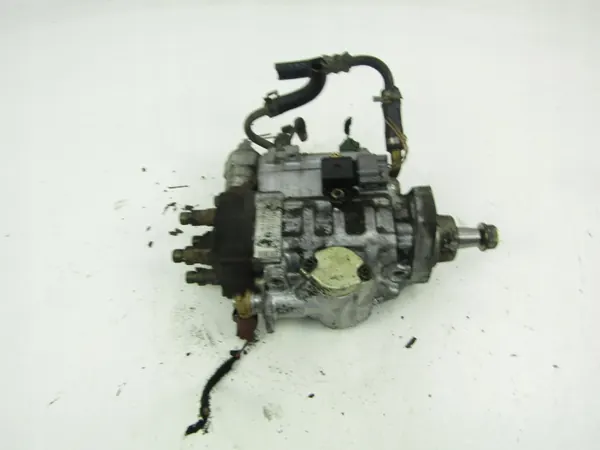 Bomba de inyección Opel OE 8-97185242-3 usada image 2