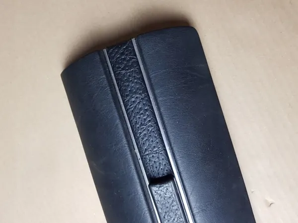 Handschoenenvakdeksel Mercedes W123 OEM Klapka schowka w123 0.5 image 3