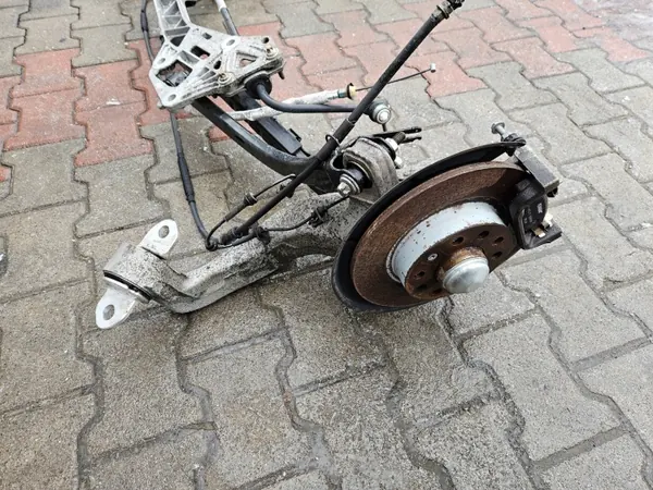 ALFA ROMEO GIULIETTA Achterasbalk Ophanging image 3