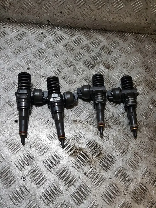 Bomba lavaparabrisas completa OEM 038110073AN image 2